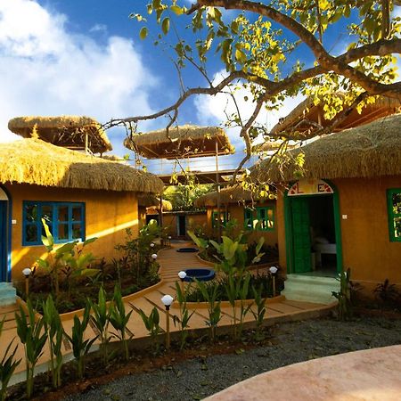 One At Goa Hotel Canacona Buitenkant foto